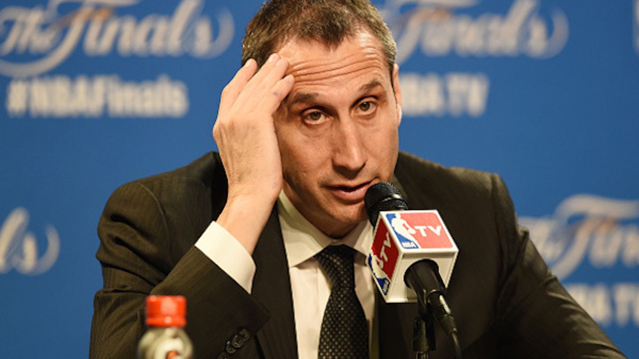 What exactly would people like David Blatt to do?